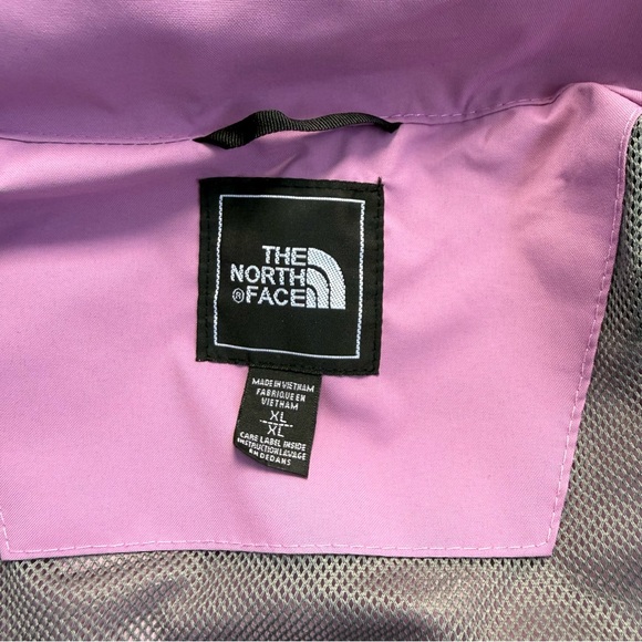 The North Face Women's Purple Jacket - Picture 9 of 15